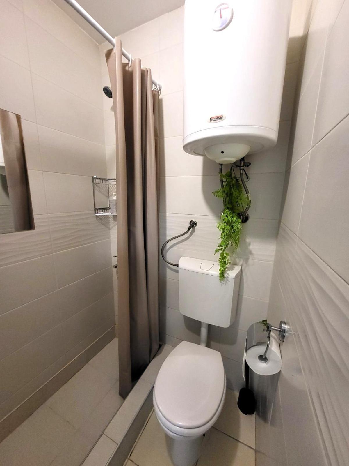 Guesthouse Ozegovic Белград Екстериор снимка
