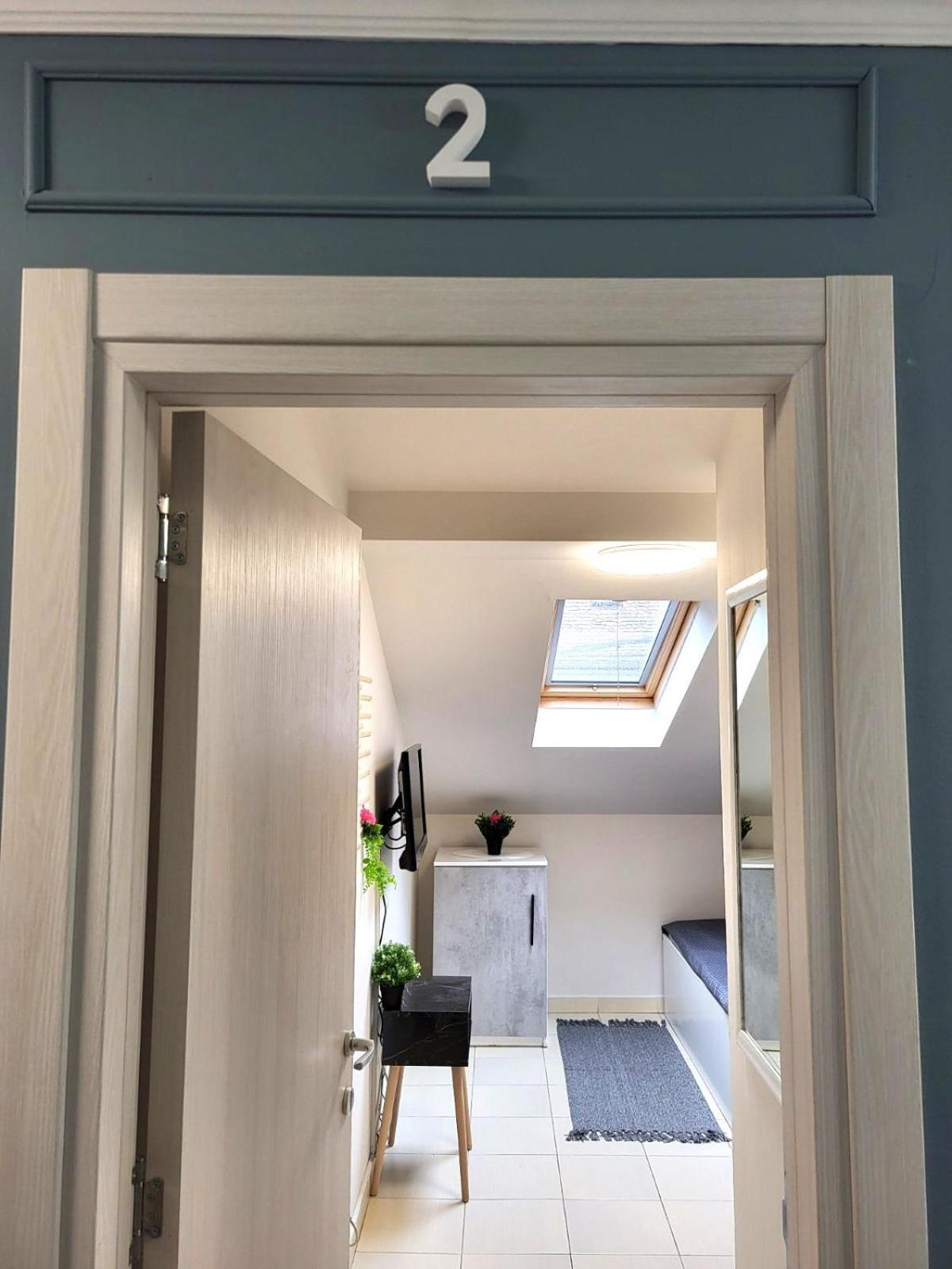 Guesthouse Ozegovic Белград Екстериор снимка
